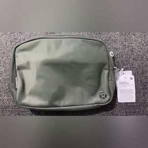 Lululemon Everywhere Belt Bag (Large) NWT